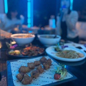 杭州KTV夜生活新玩法：扑克游戏挑战与乐趣